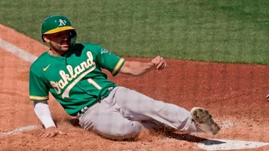 Atléticos de Oakland cambia estrellas por prospectos