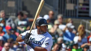 Jesús Aguilar la desaparece en la victoria de los Marlins (+Video)