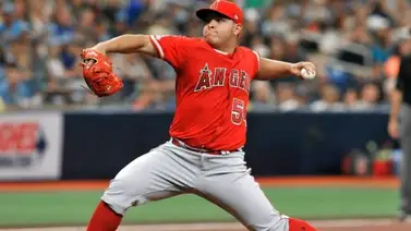 José Suárez resalta en el Sprint Training con Angelinos José Suárez resalta en el Sprint Training con Angelinos