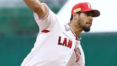 Wilmer Font lanza juego sin hits ni carreras en Liga de Corea