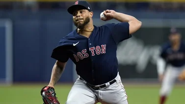 Darwinzon Hernández va a la Triple A de los Medias Rojas para mejorar su control