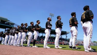 Piratas de Pittsburgh se armó vía cambios y con prospectos
