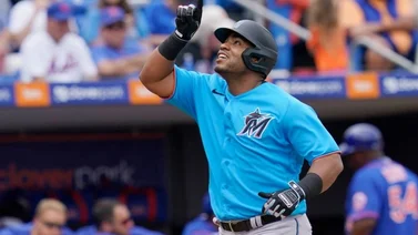 Jesús Aguilar y los Marlins llegan a un acuerdo antes del inicio de la MLB