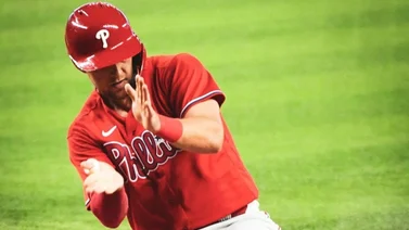 MLB: Bryce Harper se roba el home y el espectáculo en Miami (+Video)