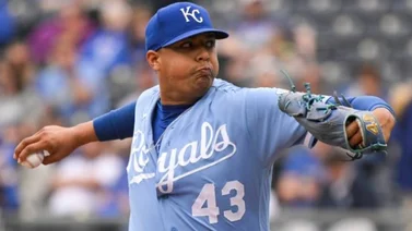 Carlos Hernández en duelo frente a Miguel Cabrera y los Tigres
