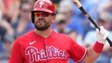 Kyle Schwarber estalla contra el umpire por una decisión errada (+VIDEO)