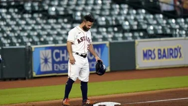 José Altuve luce mejor y podría regresar el fin de semana (+video)