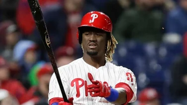 MLB: Odúbel Herrera echa chispas y de nuevo se va para la calle (+Video)