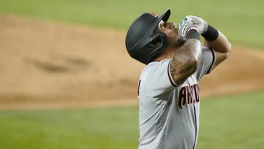 MLB: David Peralta castiga con vuelacercas a Pablo López (+VIDEO)