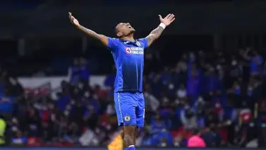 Rómulo Otero borrado del Cruz Azul Rómulo Otero borrado del Cruz Azul
