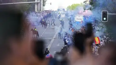 El Santiago Bernabéu comienza a hacer su magia: ¡Locura en las afueras del estadio! El Santiago Bernabéu comienza a hacer su magia: ¡Locura en las afueras del estadio!