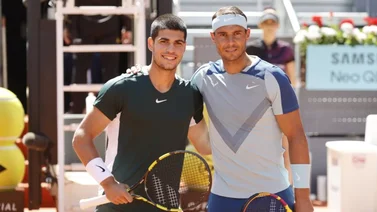 Carlos Alcaraz supera Rafael Nadal y se cita con Novak Djokovic en Madrid