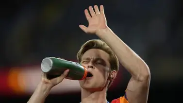 Fichajes: Frenkie De Jong va a ser traspasado al... ¡Manchester United! Fichajes: Frenkie De Jong va a ser traspasado al... ¡Manchester United!