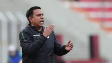 César Farías se prepara para su tercer partido en Ecuador con Aucas César Farías se prepara para su tercer partido en Ecuador con Aucas