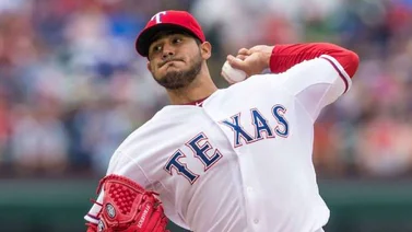MLB: Martin Pérez se sube a lomita con los Rangers