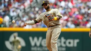 Robinson Canó comete un terrible error en su primer partido con los Padres (+Video) Robinson Canó comete un terrible error en su primer partido con los Padres (+Video)