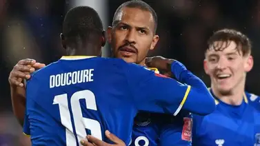 Salomón Rondón podría salir del Everton tras terminar la temporada Salomón Rondón podría salir del Everton tras terminar la temporada