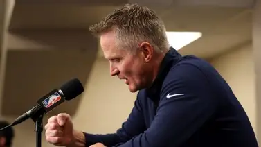 Steve Kerr: "¿Cuándo vamos a hacer algo? estoy cansado dar mis condolencias a las familias destrozadas" (VIDEO) Steve Kerr: "¿Cuándo vamos a hacer algo? estoy cansado dar mis condolencias a las familias destrozadas" (VIDEO)