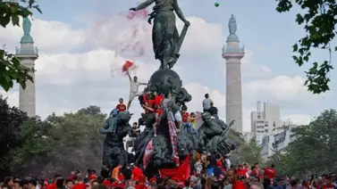 Liverpool no camina solo por las calles de París, retumba el You'll Never Walk Alone Liverpool no camina solo por las calles de París, retumba el You'll Never Walk Alone