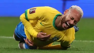 Neymar se lesionó en los entrenamientos de Brasil Neymar se lesionó en los entrenamientos de Brasil