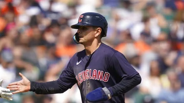 MLB: Andrés Giménez la manda para la calle ante Orioles (+VIDEO)