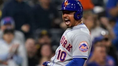 MLB: Eduardo Escobar se convierte en el quinto venezolano en conectar la escalera