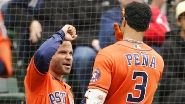 MLB: José Altuve apadrina al heredero de Carlos Correa