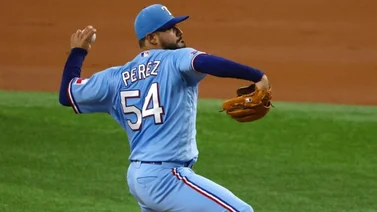 MLB: Martín Pérez iguala una hazaña de más de medio siglo (+Video)
