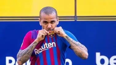 Dani Alves muy cerca de abandonar al FC Barcelona Dani Alves muy cerca de abandonar al FC Barcelona