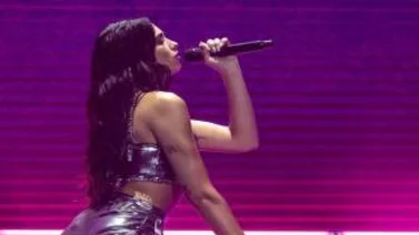 Mira el sensual baile con el que Dua Lipa paraliza las redes (+VIDEO)