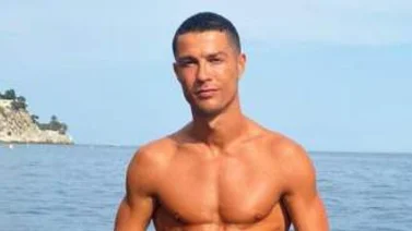 ¡Las 50 sombras de Cristiano! CR7 pasa sus vaciones en una lujosa sala erótica