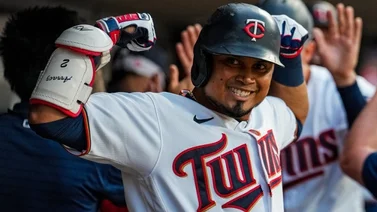 MLB: Luis Arráez reparte palo y saca ventaja por la corona de bateo (+Video)