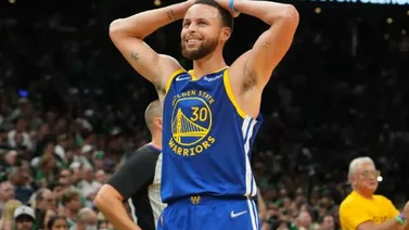 Esta es la reacción de Curry cuando una fanática intenta besarlo en una celebración (+VIDEO)