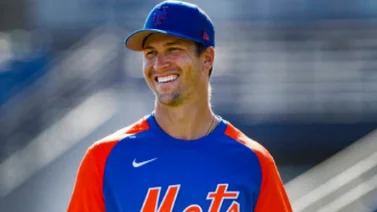 Jacob deGrom continúa firme en su rehabilitación
