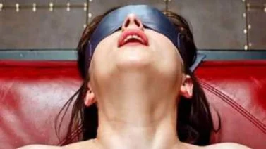 Dakota Johnson asegura que fue un caos grabar "Las 50 sombras de Grey"