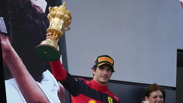 Carlos Sainz se lleva los máximos honores en Silverstone
