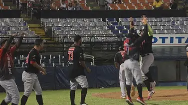 LMBP: Líderes vino de atrás y se puso a ley de uno LMBP: Líderes vino de atrás y se puso a ley de uno