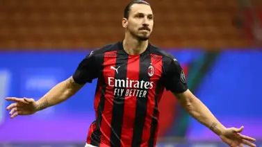 Zlatan seguirá una temporada más con el Milan Zlatan seguirá una temporada más con el Milan