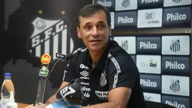 El Santos destituye al técnico Fabian Bustos tras caer eliminados frente al Deportivo Táchira El Santos destituye al técnico Fabian Bustos tras caer eliminados frente al Deportivo Táchira