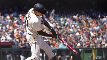 MLB: Wilmer Flores saca su fuerza para mantener liderato de impulsadas (+VIDEO)