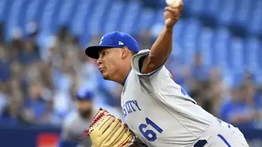 Ángel Zerpa vence a los Blue Jays con un "equipo B" de los Reales Ángel Zerpa vence a los Blue Jays con un "equipo B" de los Reales