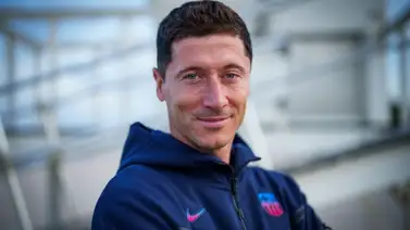 FC Barcelona presenta a Robert Lewandowski en particular escenario (+VIDEO) FC Barcelona presenta a Robert Lewandowski en particular escenario (+VIDEO)