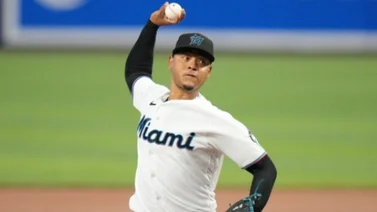Elieser Hernández va a la lista de lesionados en su mejor momento