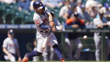 Resumen MLB : José Altuve pasa a la historia y los Astros barren la serie ante los Marineros