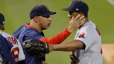 ¿Peloteros de Medias Rojas en complot para sacar al mánager Alex Cora? (+Video) ¿Peloteros de Medias Rojas en complot para sacar al mánager Alex Cora? (+Video)