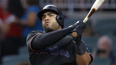 MLB: Jesús Aguilar demuestra su fuerza ante Cincinnati (+video)