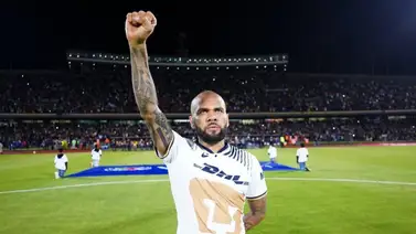 Un venezolano "arruina" el debut de Dani Alves en México Un venezolano "arruina" el debut de Dani Alves en México