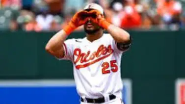 Anthony Santander deja fuera de base a los Rojos con su fina puntería (+VIDEO) Anthony Santander deja fuera de base a los Rojos con su fina puntería (+VIDEO)