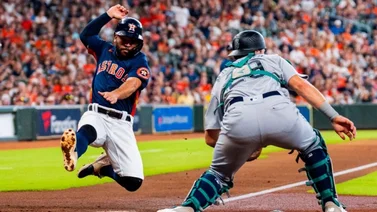 MLB: José Altuve le roba el home a los Marineros (+VIDEO)