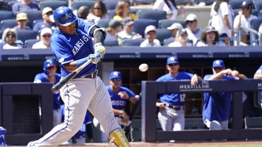 MLB: Salvador Pérez conecta largo jonrón ante los Yankees (+VIDEO)